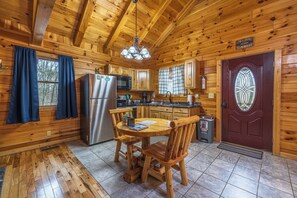 Fridge, microwave, oven, stovetop - Cozy & Romantic cabin in Hocking Hills (Logan)