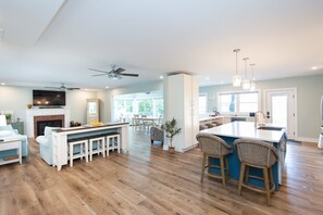 Smart TV, fireplace, printers