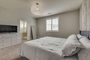 4 chambres, literie de qualité supérieure, fer et planche à repasser