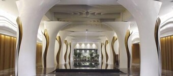 Luxinan Hot Spring Hotel