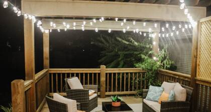 Spacious 5BD Home W Game Room!
