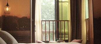Zhangshe Courtyard Hotel