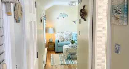 Cozy Cape Cottage