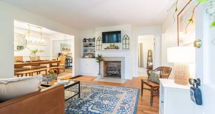 Nestled amongst the site of Old Graham Springs is where you will find The Blue Cottage