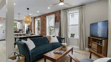 Älytelevisio, kirjoja