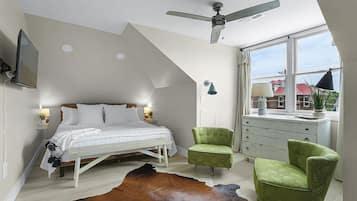 3 bedrooms, desk, iron/ironing board, free WiFi