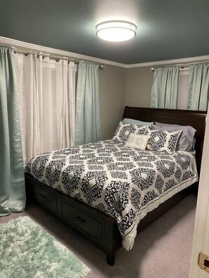 2 dormitorios, tabla de planchar con plancha, wifi y ropa de cama