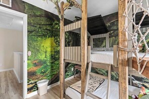 3 bedrooms, iron/ironing board, travel cot, WiFi