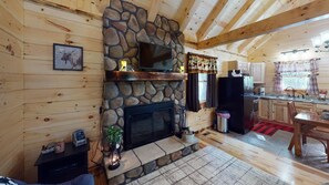 Smart-TV, peis og DVD-spiller