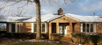 Riverview home at Mt. Ida with spectacular views