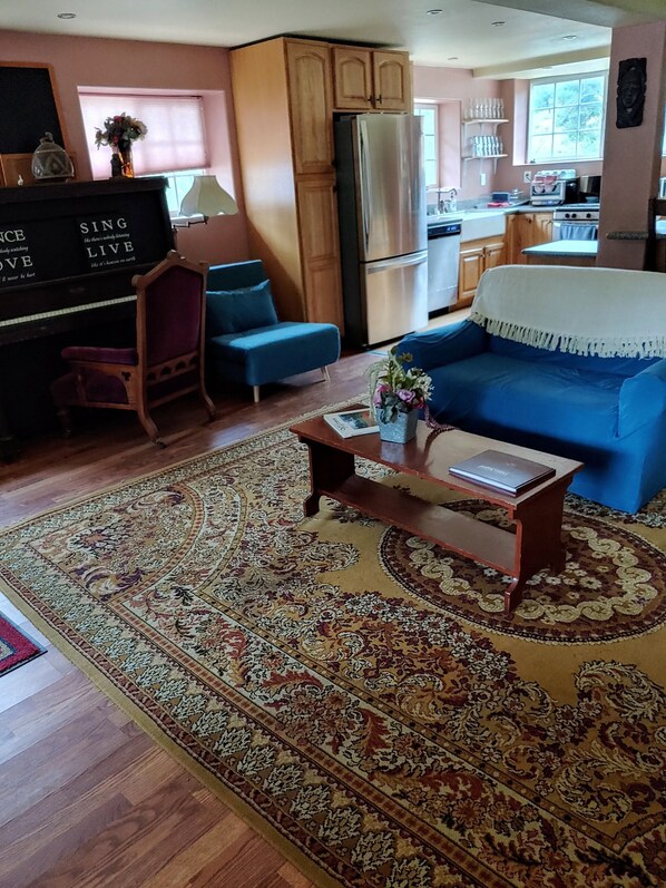Living area - Mountain Getaway with Two Houses (Santa Ysabel)