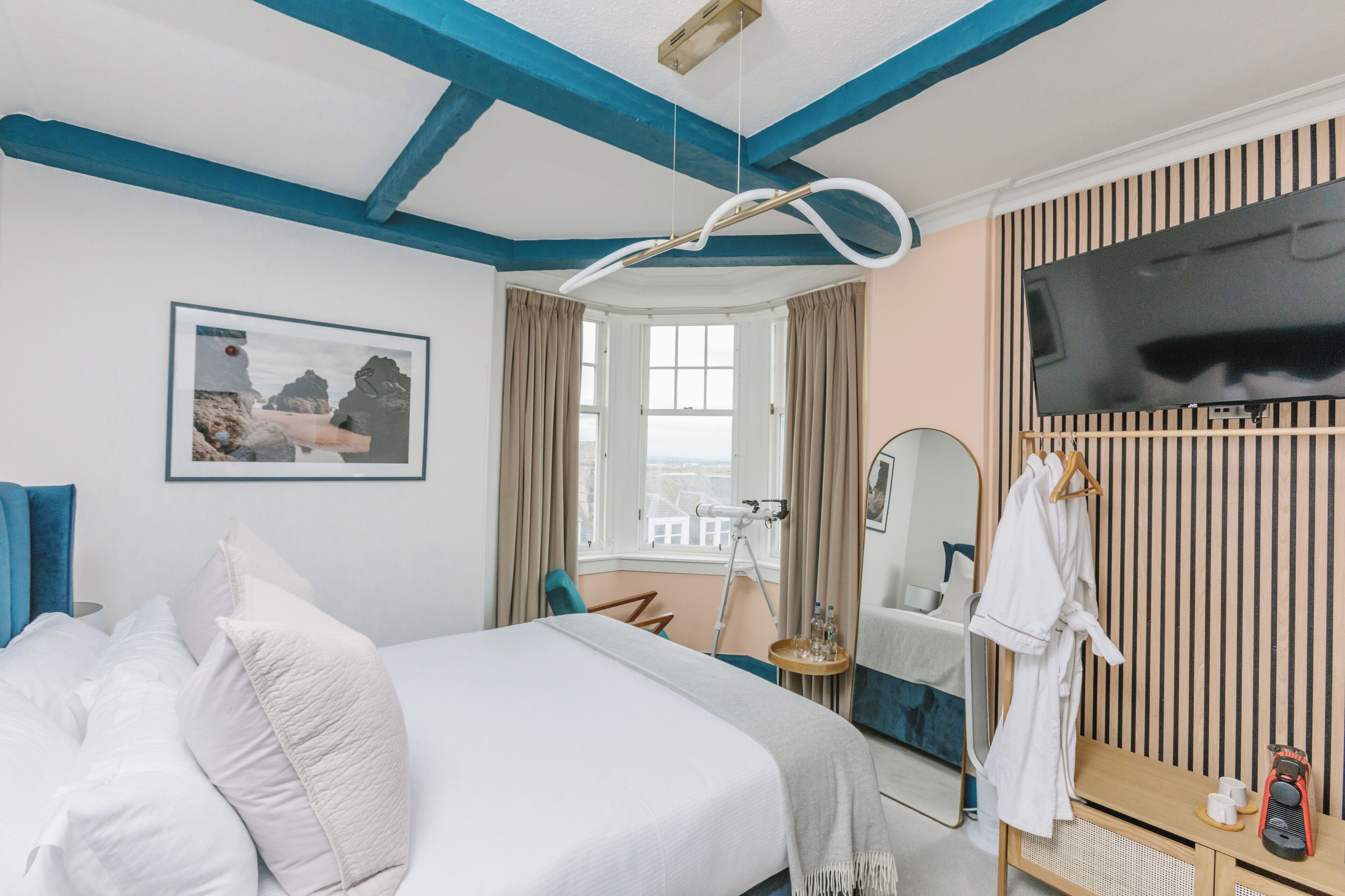 Economy-Zimmer | Minibar, Zimmersafe, Schreibtisch, Bügeleisen/Bügelbrett