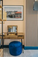 Standard Room | Minibar, in-room safe, desk, iron/ironing board