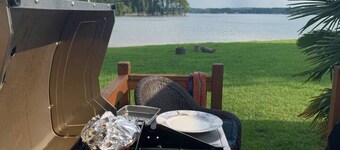 Private cottage w/a view, Dock, SUPs, Kayaks