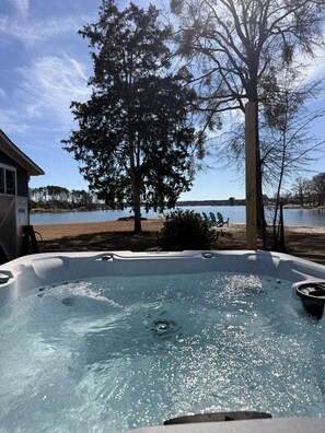 Baignoire à remous extérieure
