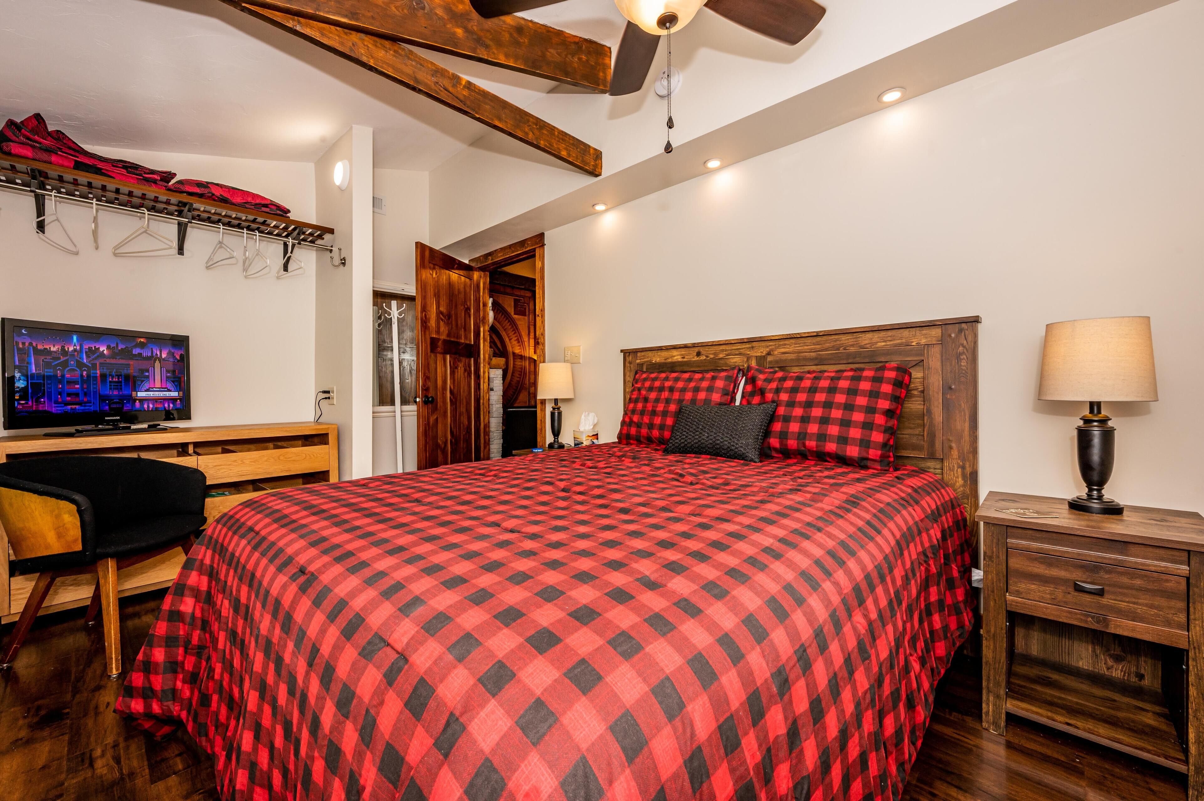 2 多间卧室、免费 WiFi、床单