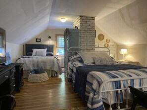 3 soverom, strykejern/-brett, wi-fi og sengetøy