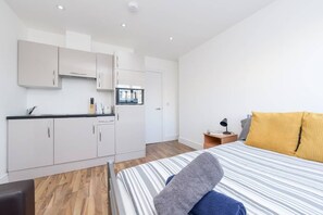 1 Schlafzimmer, WLAN, Bettwäsche