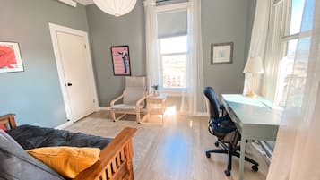 Smart TV, books, offices