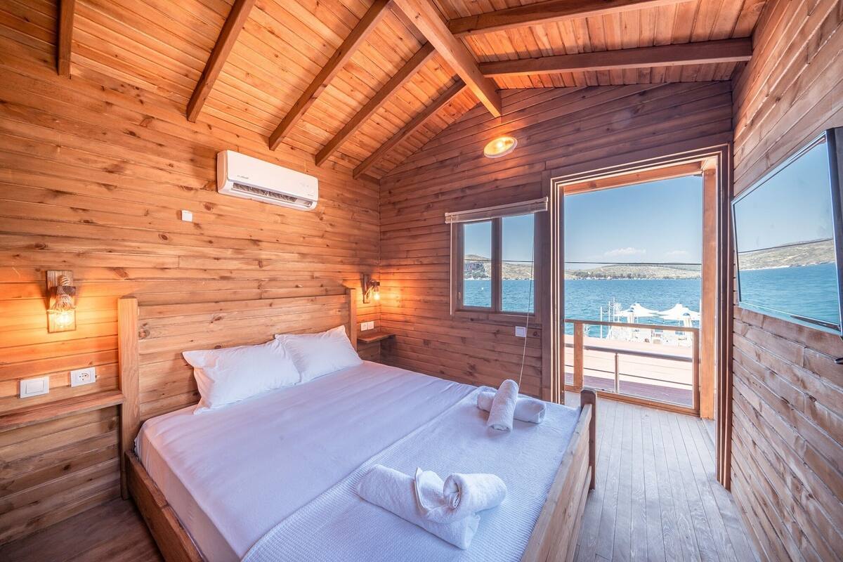 Room, Beachside | Soundproofing, bed sheets