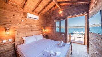 Habitación, junto a la playa | Sistema de insonorización y ropa de cama