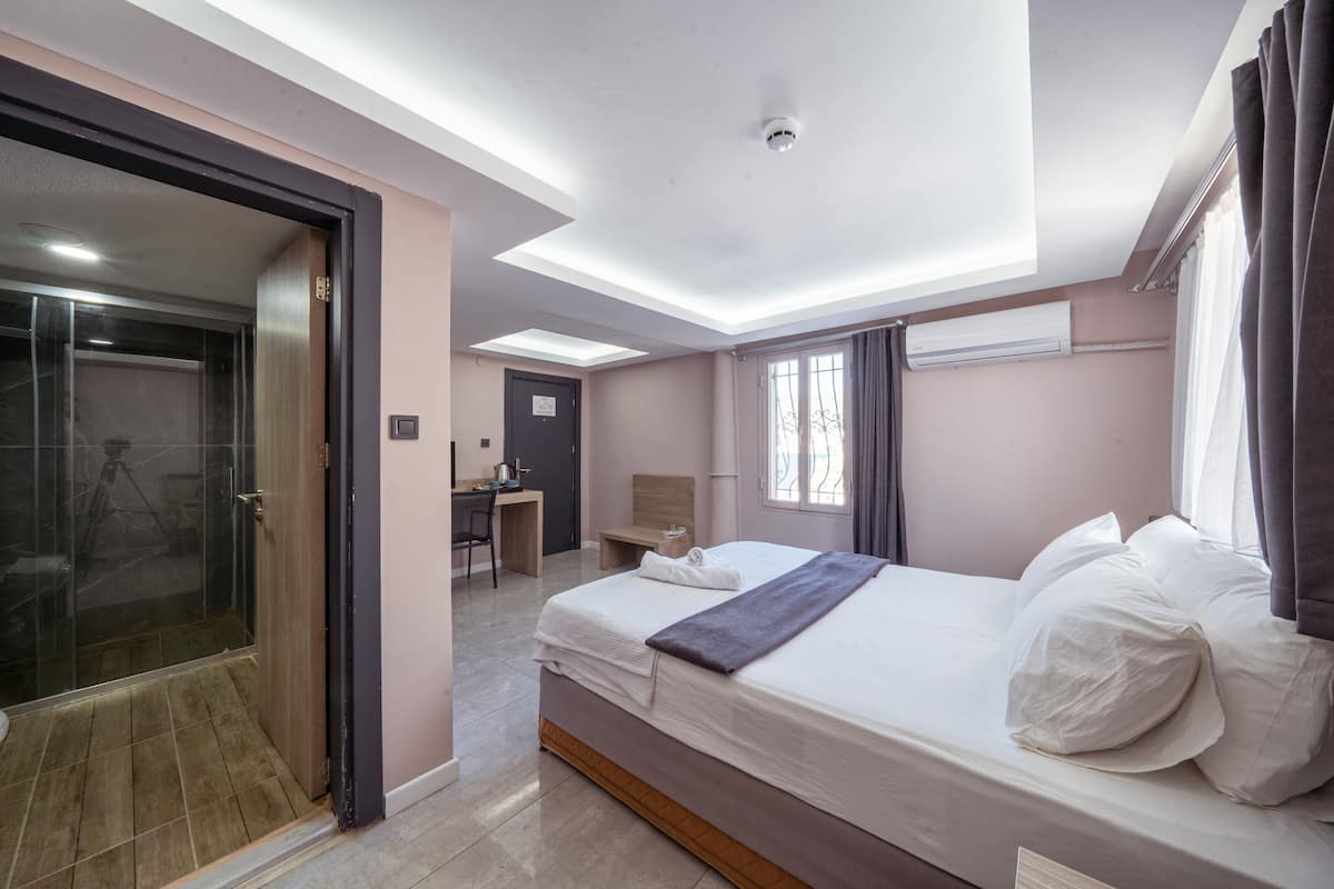 Chambre, vue montagne
