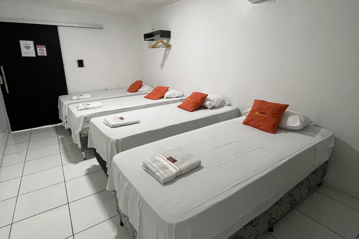 Standard-Vierbettzimmer | Kostenloses WLAN