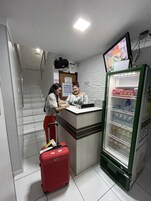 前台