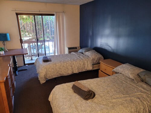 (A07) LA Spacious Double Bed Suite