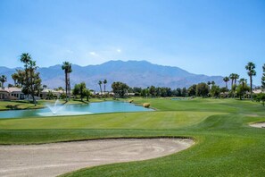 Golf - Bright Home w/Private Pool Overlooking Golf Course (Cathedral City)