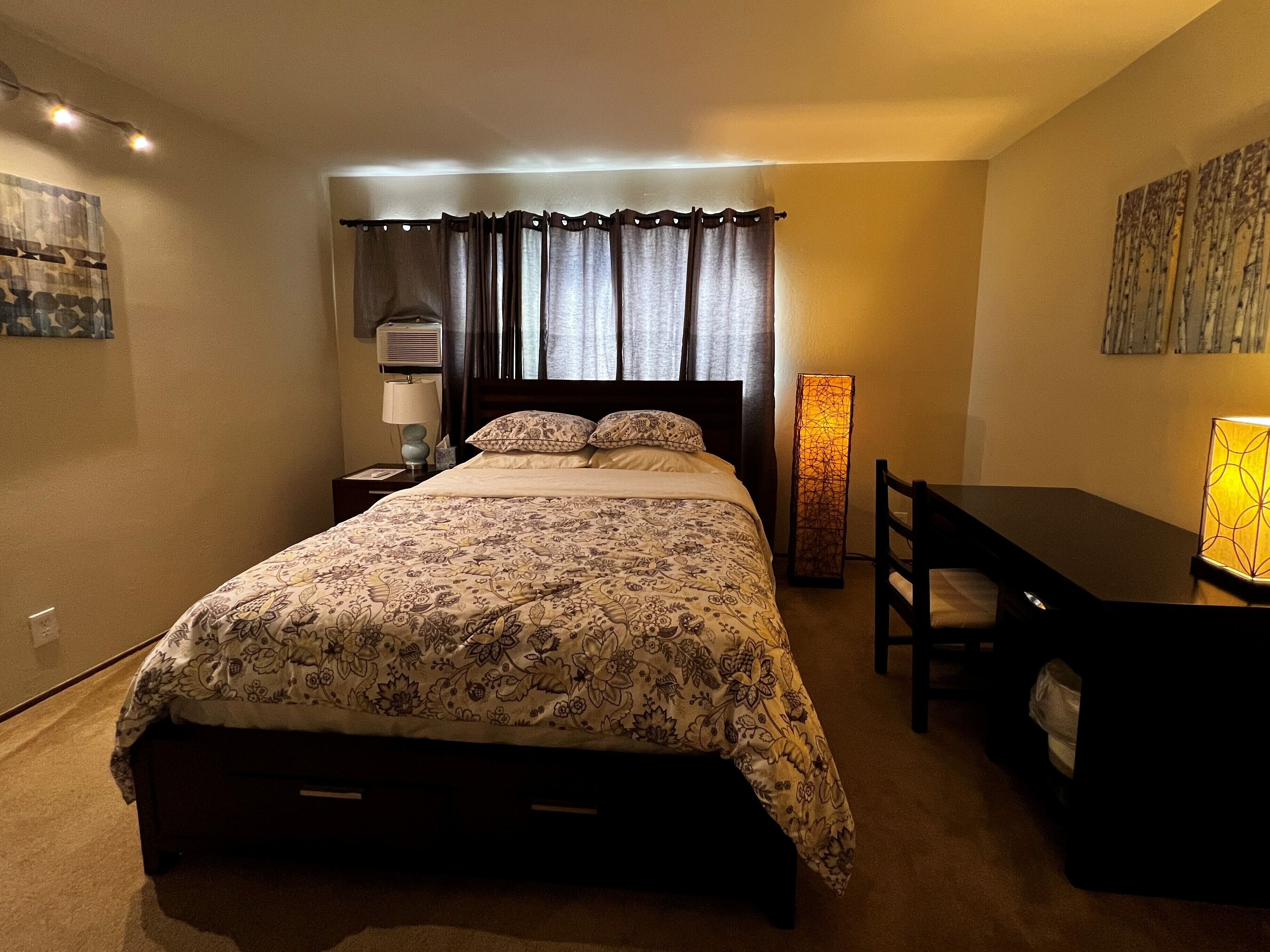 1 chambre, bureau, fer et planche à repasser, accès au Wi-Fi (inclus)