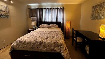 1 bedroom, desk, iron/ironing board, free WiFi