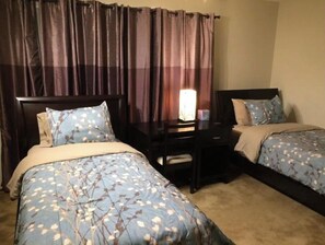 1 bedroom, desk, iron/ironing board, free WiFi