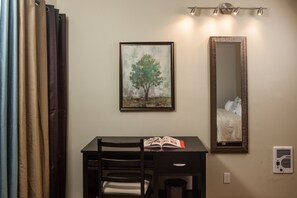 Unclassified image, 4 of 19, button