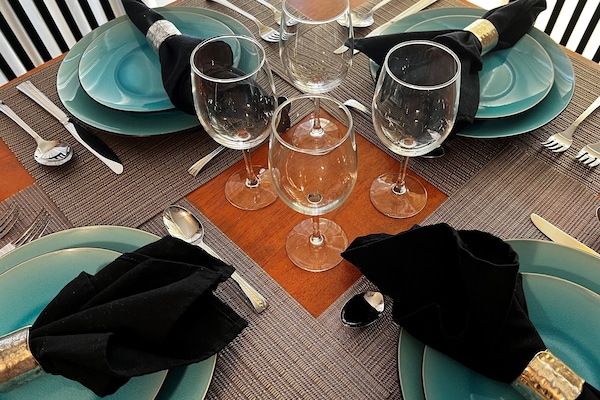 Comfortable, convenient 4BR 2BA apartment