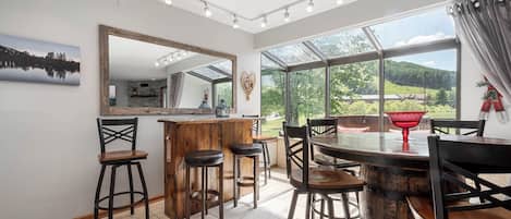 Casa (3 Bedrooms) | Servicio de la propiedad