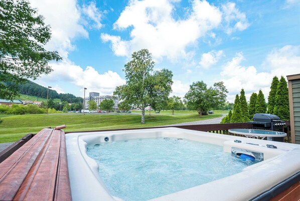 House (3 Bedrooms) | Property amenity - Slope Side by Taylor Made Deep Creek (McHenry)