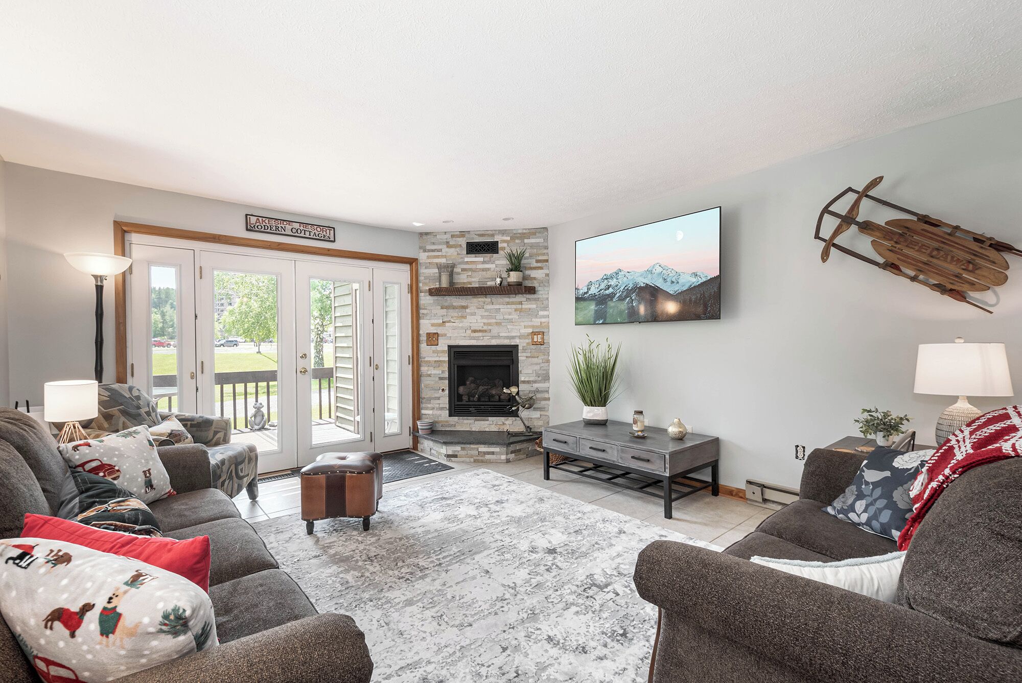 House (3 Bedrooms) | Front of property