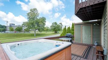 House (3 Bedrooms) | Property amenity