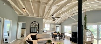 Cooinda Estate- Whole Estate (sleeps 25)