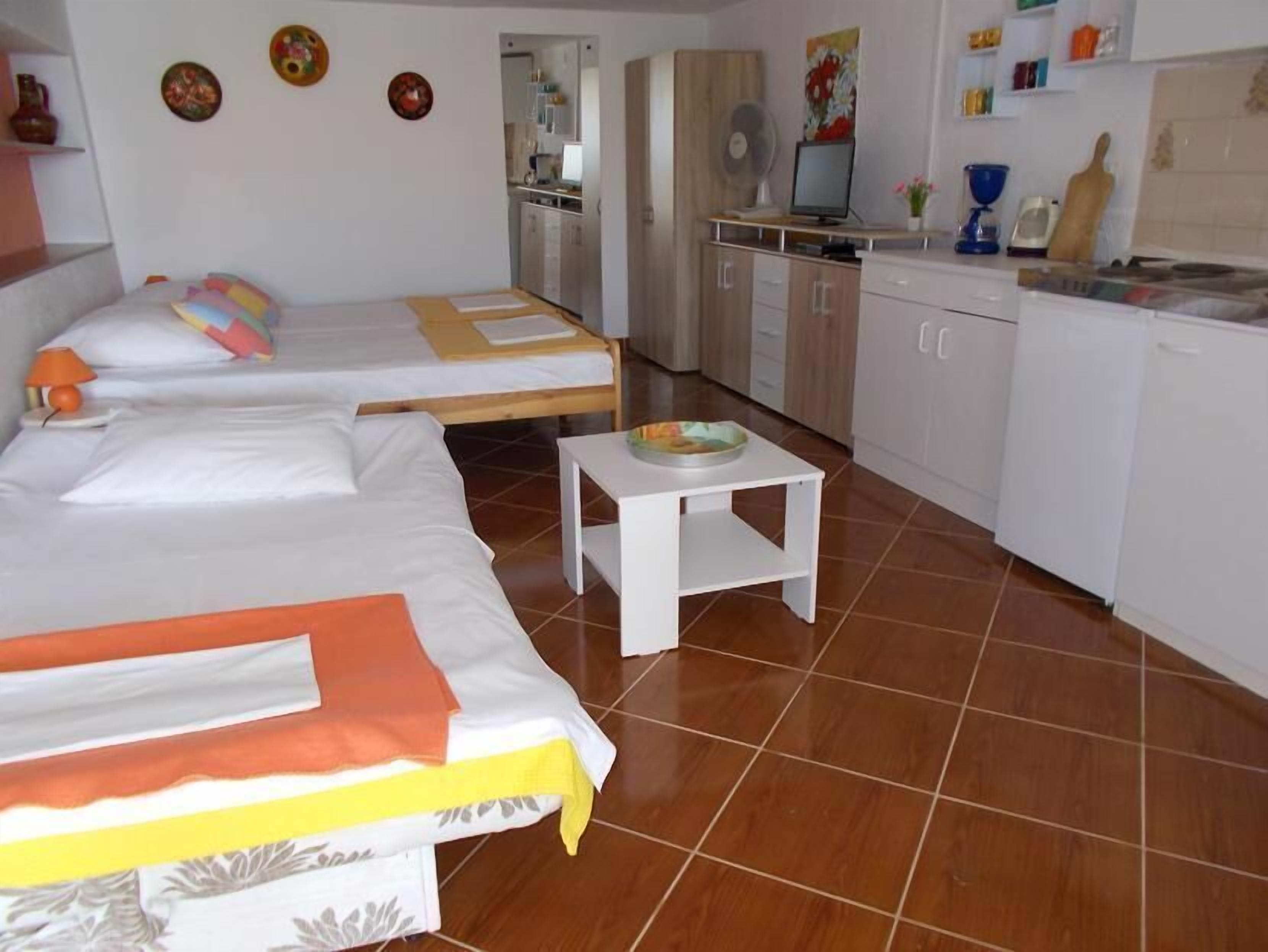 1 室のベッドルーム、インターネット