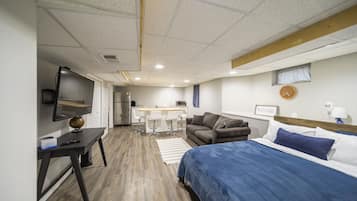 1 bedroom, iron/ironing board, free WiFi, bed sheets