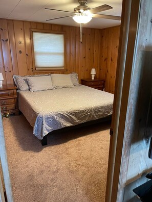 2 bedrooms, iron/ironing board, travel crib, free WiFi