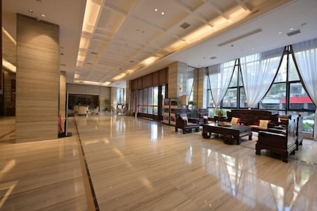 Lobby lounge. Zheng Ming Hotel