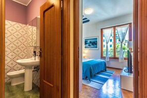 Dusche, Haartrockner, Bidet