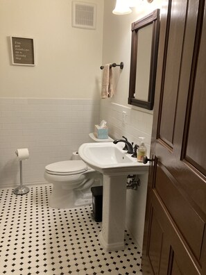 淋浴設備、風筒、提供毛巾、番梘