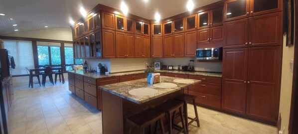 Fridge, microwave, oven, stovetop - Welcome! Cozy large house to make memories of laughter and joy by the Big Blue! (South Haven)