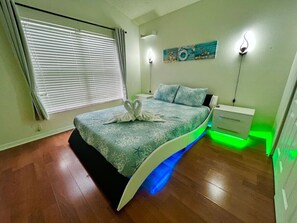 4 bedrooms, desk, iron/ironing board, travel crib