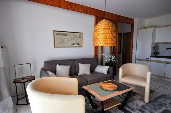 TV, stereo - Ferienwohnung Mühlenstrich 1b Wohnung 2 - Haus Sielblick (Neuharlingersiel)