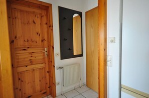 Unclassified image, 4 of 29, button - Ferienwohnung Mühlenstrich 1b Wohnung 2 - Haus Sielblick (Neuharlingersiel)